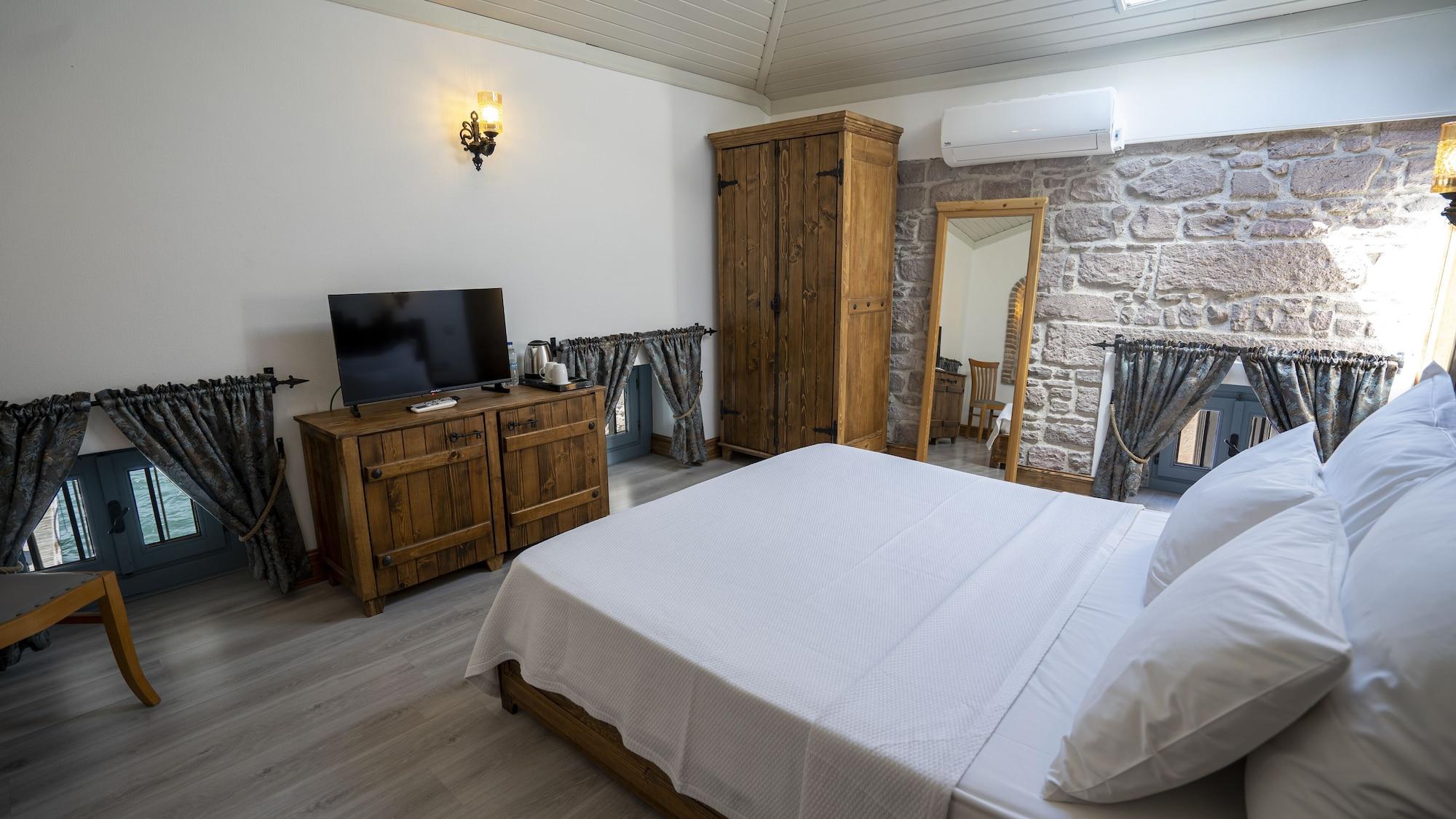 Villa Pietra Butik Otel Айвалык Экстерьер фото