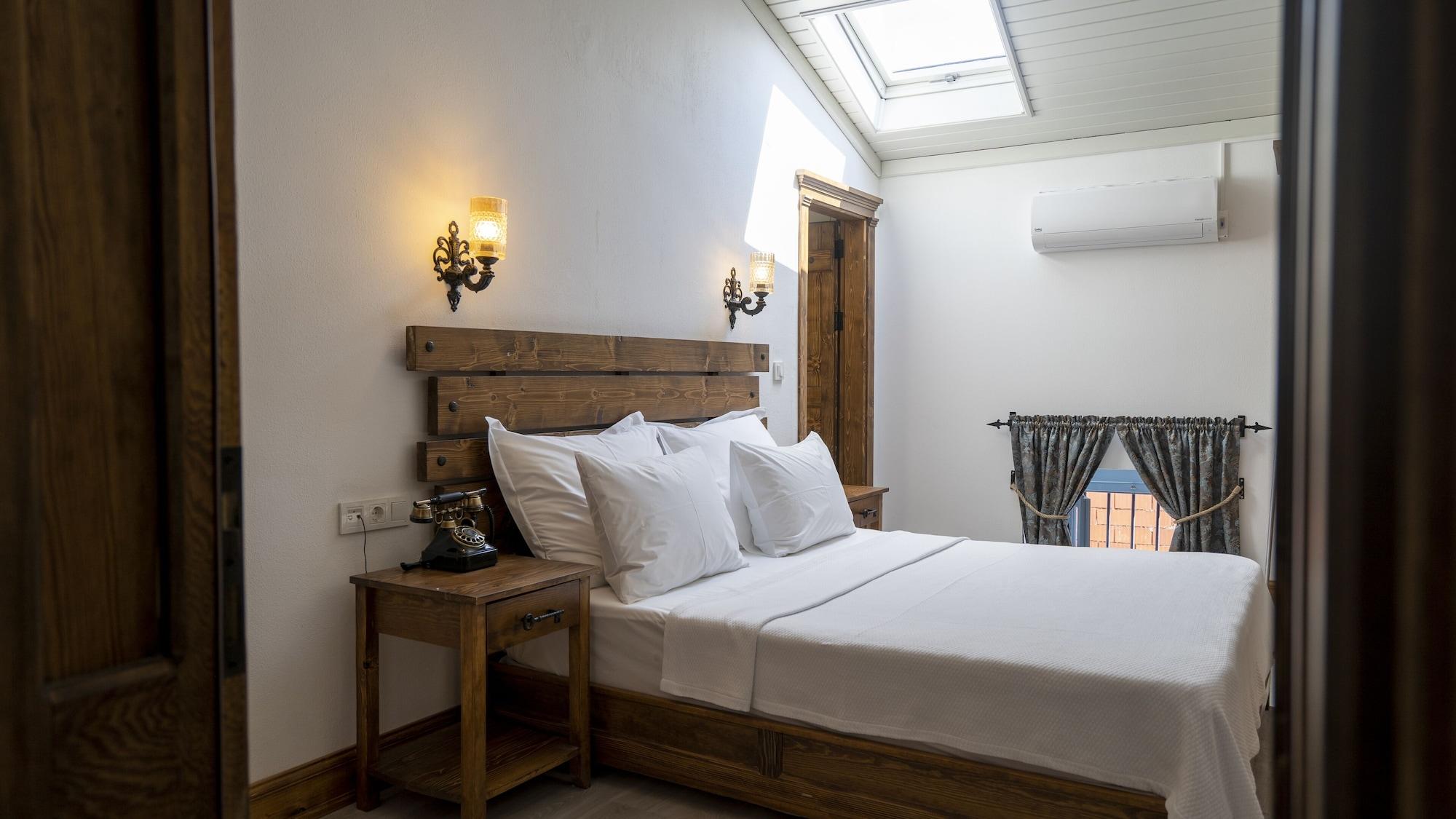 Villa Pietra Butik Otel Айвалык Экстерьер фото